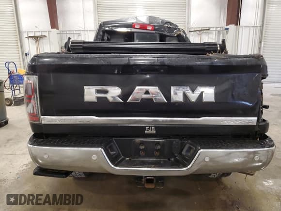 ✅ 2016 Ram 2500 Longhorn Limited • VIN: 3C6UR5PL9GG101524 • Lot: 89801685. Listed on Copart with 219,577 mi. Free auction sales archive from the USA and detailed vehicle history report at DreamBid. Image 6.