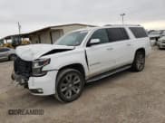 ✅ 2017 Chevrolet Suburban Premier • VIN: 1GNSCJKC1HR383815 • Lot: 75526494. Wystawiony na Copart z przebiegiem 124 147 mil. Bezpłatny archiwum sprzedaży aukcyjnych z USA i szczegółowy raport historii pojazdu na DreamBid. Zdjęcie 1.
