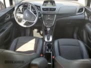 ✅ 2016 Buick Encore Sport Touring • VIN: KL4CJ2SM7GB599462 • Лот: 71768175. Опубликован ранее на Copart с пробегом 76 633 миль. Бесплатный доступ к архиву аукционных продаж из США и подробный отчёт об истории автомобиля на DreamBid. Изображение 8.