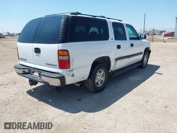 ✅ 2002 Chevrolet Suburban LS • VIN: 3GNEC16Z62G329185 • Лот: 42407727. Опубликован ранее на IAAI с пробегом 237 042 миль. Бесплатный доступ к архиву аукционных продаж из США и подробный отчёт об истории автомобиля на DreamBid. Изображение 4.