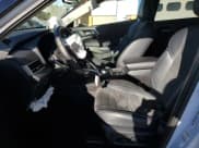 ✅ 2024 Mitsubishi Outlander SE • VIN: JA4J3VA81RZ039762 • Lot: 90228685. Wystawiony na Copart z przebiegiem 46 440 mil. Bezpłatny archiwum sprzedaży aukcyjnych z USA i szczegółowy raport historii pojazdu na DreamBid. Zdjęcie 7.