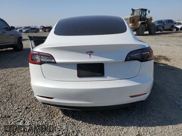 ✅ 2021 Tesla Model 3 Standard Range Plus • VIN: 5YJ3E1EA5MF017695 • Лот: 90584945. Опубликован ранее на Copart с пробегом 50 505 миль. Бесплатный доступ к архиву аукционных продаж из США и подробный отчёт об истории автомобиля на DreamBid. Изображение 6.