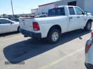 ✅ 2019 Ram 1500 Express • VIN: 1C6RR7FG6KS655224 • Lot: 42380093. Wystawiony na IAAI z przebiegiem 96 054 mil. Bezpłatny archiwum sprzedaży aukcyjnych z USA i szczegółowy raport historii pojazdu na DreamBid. Zdjęcie 4.