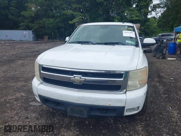 ✅ 2007 Chevrolet Silverado 1500 1LT • VIN: 1GCEK19087Z563778 • Lot: 43032881. Listed on IAAI with 286,737 mi. Free auction sales archive from the USA and detailed vehicle history report at DreamBid. Image 12.
