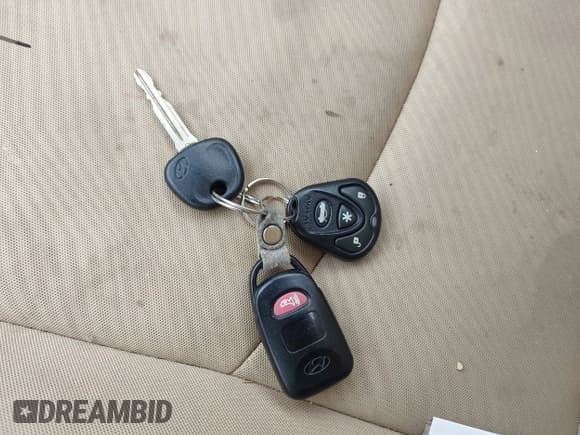 ✅ 2013 Hyundai Elantra GLS • VIN: 5NPDH4AE2DH366742 • Lot: 42743853. Listed on IAAI with 152,359 mi. Free auction sales archive from the USA and detailed vehicle history report at DreamBid. Image 11.