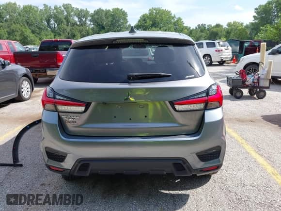 2020 Mitsubishi Outlander ES с VIN JA4AR3AU3LU004418, выставлен на аукционе IAAI как лот 42852826 с пробегом 56 417 миль миль и . История ставок и продаж доступна на DreamBid. Изображение 16.