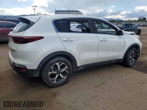 ✅ 2021 Kia Sportage LX • VIN: KNDPMCAC7M7920427 • Лот: 81004345. Опубликован ранее на Copart с пробегом Не указан. Бесплатный доступ к архиву аукционных продаж из США и подробный отчёт об истории автомобиля на DreamBid. Изображение 3.