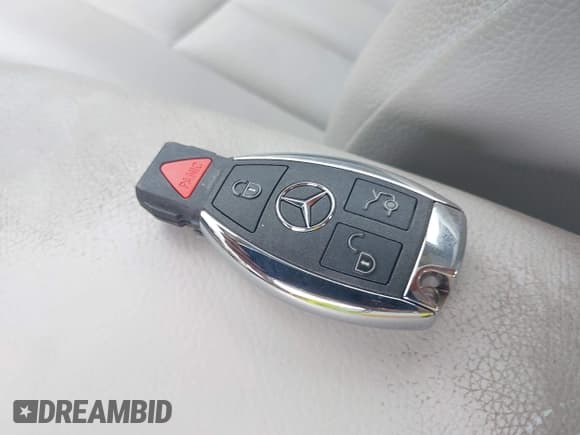 ✅ 2006 Mercedes-Benz C 280 Luxury • VIN: WDBRF92H66F768910 • Lot: 42352590. Wystawiony na IAAI z przebiegiem Nie podano. Bezpłatny archiwum sprzedaży aukcyjnych z USA i szczegółowy raport historii pojazdu na DreamBid. Zdjęcie 11.