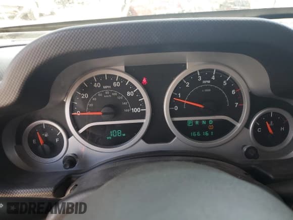 ✅ 2010 Jeep Wrangler Unlimited Rubicon • VIN: 1J4BA6H1XAL109291 • Лот: 63660405. Опубликован ранее на Copart с пробегом 166 161 миль. Бесплатный доступ к архиву аукционных продаж из США и подробный отчёт об истории автомобиля на DreamBid. Изображение 9.