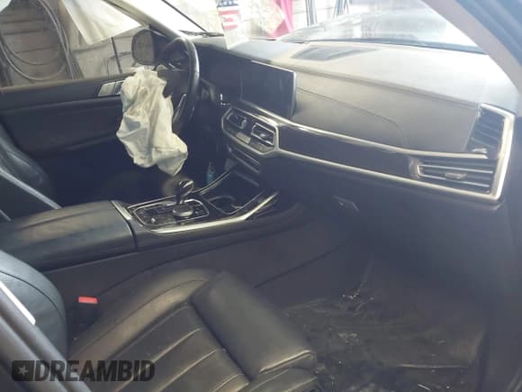 ✅ 2019 BMW X7 xDrive40i • VIN: 5UXCW2C50KL087462 • Лот: 43438513. Опубликован ранее на IAAI с пробегом 51 620 миль. Бесплатный доступ к архиву аукционных продаж из США и подробный отчёт об истории автомобиля на DreamBid. Изображение 5.