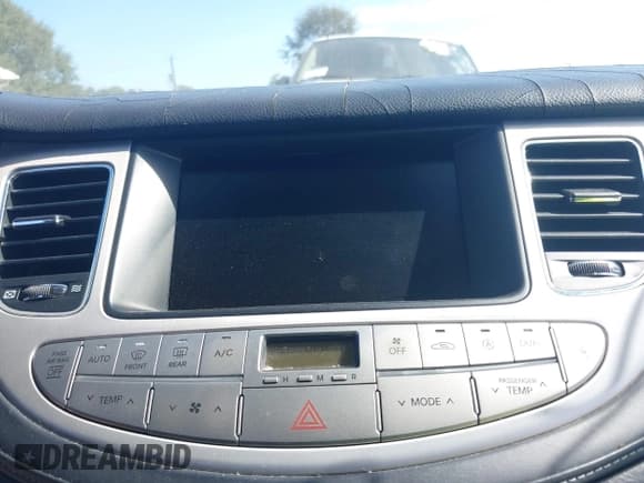 ✅ 2009 Hyundai Genesis • VIN: KMHGC46F59U047308 • Лот: 43487666. Опубликован ранее на IAAI с пробегом Не указан. Бесплатный доступ к архиву аукционных продаж из США и подробный отчёт об истории автомобиля на DreamBid. Изображение 12.