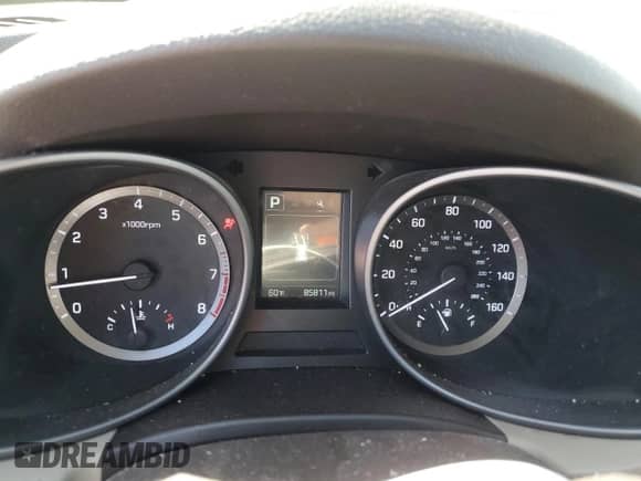 ✅ 2017 Hyundai Santa Fe 2.4L • VIN: 5NMZTDLBXHH011635 • Lot: 45291883. Wystawiony na Copart z przebiegiem 85 811 mil mil. Skorzystaj z bezpłatnego archiwum sprzedaży aukcyjnych z USA i zobacz szczegółowy raport historii pojazdu na DreamBid. Zdjęcie 9.