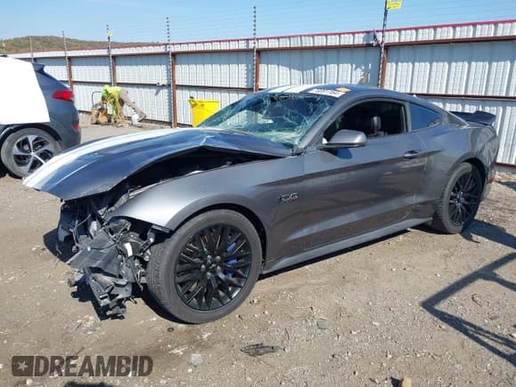 ✅ 2021 Ford Mustang GT • VIN: 1FA6P8CF2M5118909 • Lot: 40580656. Listed on IAAI with 46,924 mi. Free auction sales archive from the USA and detailed vehicle history report at DreamBid. Image 2.