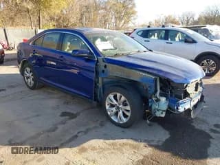 ✅ 2013 Ford Taurus SEL • VIN: 1FAHP2E85DG120744 • Лот: 43739148. Опубликован ранее на IAAI с пробегом 144 476 миль. Бесплатный доступ к архиву аукционных продаж из США и подробный отчёт об истории автомобиля на DreamBid. Изображение 1.
