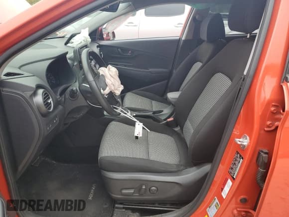 ✅ 2020 Hyundai Kona SEL Plus • VIN: KM8K6CAA8LU540057 • Лот: 72913264. Опубликован ранее на Copart с пробегом 36 395 миль. Бесплатный доступ к архиву аукционных продаж из США и подробный отчёт об истории автомобиля на DreamBid. Изображение 7.