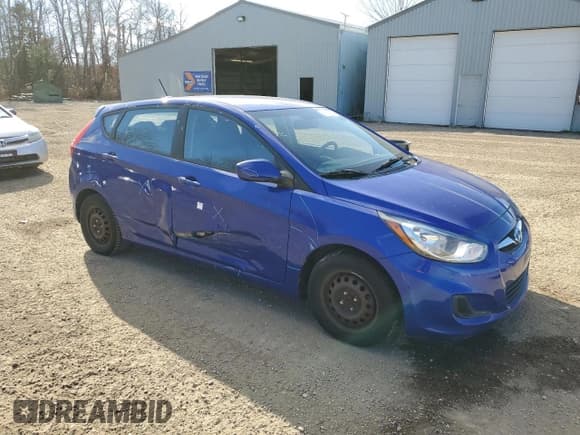 ✅ 2013 Hyundai Accent GS • VIN: KMHCT5AE0DU104526 • Лот: 79914154. Опубликован ранее на Copart с пробегом 81 296 миль. Бесплатный доступ к архиву аукционных продаж из США и подробный отчёт об истории автомобиля на DreamBid. Изображение 4.