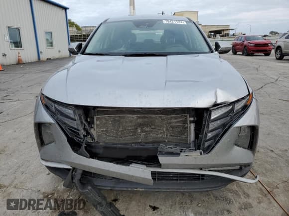 ✅ 2022 Hyundai Tucson SE • VIN: 5NMJACAE2NH111461 • Lot: 79421124. Wystawiony na Copart z przebiegiem 88 792 mil. Bezpłatny archiwum sprzedaży aukcyjnych z USA i szczegółowy raport historii pojazdu na DreamBid. Zdjęcie 5.