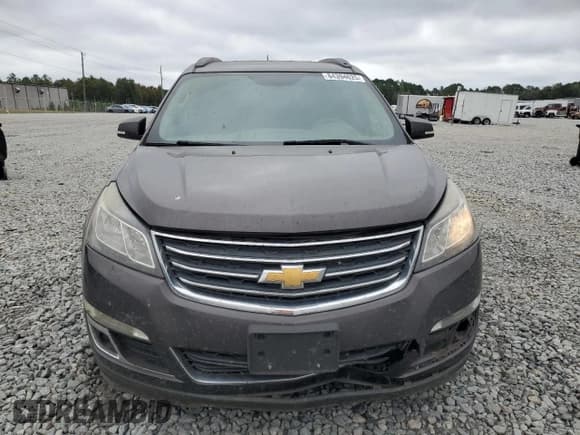 ✅ 2015 Chevrolet Traverse LT • VIN: 1GNKRHKD1FJ179866 • Lot: 84394625. Wystawiony na Copart z przebiegiem 225 867 mil. Bezpłatny archiwum sprzedaży aukcyjnych z USA i szczegółowy raport historii pojazdu na DreamBid. Zdjęcie 5.