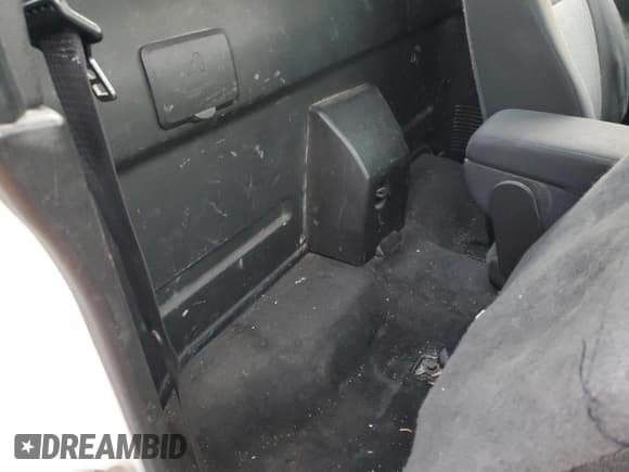 ✅ 2010 Chevrolet Colorado • VIN: 1GCCSBDE6A8129615 • Лот: 92108235. Опубликован ранее на Copart с пробегом 236 803 миль. Бесплатный доступ к архиву аукционных продаж из США и подробный отчёт об истории автомобиля на DreamBid. Изображение 10.