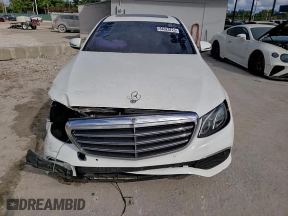 ✅ 2017 Mercedes-Benz E 300 Luxury • VIN: WDDZF4KB5HA222198 • Lot: 94328725. Listed on Copart with 138,038 mi. Free auction sales archive from the USA and detailed vehicle history report at DreamBid. Image 5.
