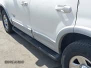 ✅ 2002 Ford Explorer • VIN: 1FMZU75E42ZA65422 • Lot: 41691552. Wystawiony na IAAI z przebiegiem 220 713 mil. Bezpłatny archiwum sprzedaży aukcyjnych z USA i szczegółowy raport historii pojazdu na DreamBid. Zdjęcie 13.