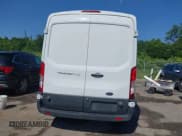 ✅ 2017 Ford Transit • VIN: 1FTYE2CM6HKB32372 • Lot: 42247909. Wystawiony na IAAI z przebiegiem 197 640 mil. Bezpłatny archiwum sprzedaży aukcyjnych z USA i szczegółowy raport historii pojazdu na DreamBid. Zdjęcie 16.