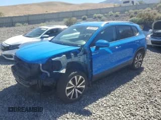 ✅ 2022 Volkswagen Taos SE • VIN: 3VVYX7B2XNM035429 • Lot: 65010515. Wystawiony na Copart z przebiegiem 55 388 mil. Bezpłatny archiwum sprzedaży aukcyjnych z USA i szczegółowy raport historii pojazdu na DreamBid. Zdjęcie 1.