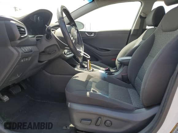 2017 Hyundai Ioniq SEL с VIN KMHC75LC2HU021671, выставлен на аукционе Copart как лот 66614574 с пробегом 221 110 миль миль и Чистый • Clean title. История ставок и продаж доступна на DreamBid. Изображение 7.