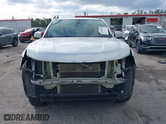✅ 2018 Chevrolet Colorado 2WD Work Truck • VIN: 1GCGSBEA2J1206258 • Lot: 43564281. Wystawiony na IAAI z przebiegiem 127 524 mil. Bezpłatny archiwum sprzedaży aukcyjnych z USA i szczegółowy raport historii pojazdu na DreamBid. Zdjęcie 6.