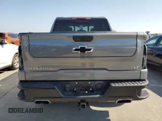 ✅ 2021 Chevrolet Silverado 1500 LT Trail Boss • VIN: 3GCPYFEL3MG361902 • Lot: 54834004. Wystawiony na Copart z przebiegiem 67 680 mil. Bezpłatny archiwum sprzedaży aukcyjnych z USA i szczegółowy raport historii pojazdu na DreamBid. Zdjęcie 6.
