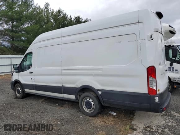 ✅ 2021 Ford Transit Cargo • VIN: 1FTBW3X86MKA97963 • Лот: 52494235. Опубликован ранее на Copart с пробегом 74 297 миль. Бесплатный доступ к архиву аукционных продаж из США и подробный отчёт об истории автомобиля на DreamBid. Изображение 2.