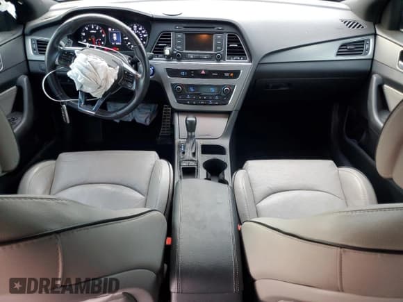 ✅ 2015 Hyundai Sonata Sport • VIN: 5NPE34AB9FH102106 • Lot: 81496145. Listed on Copart with 63,584 mi. Free auction sales archive from the USA and detailed vehicle history report at DreamBid. Image 8.