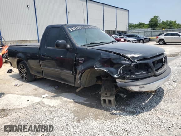 ✅ 2001 Ford F-150 XL • VIN: 1FTRF17L11NA64449 • Lot: 59757325. Wystawiony na Copart z przebiegiem Nie podano. Bezpłatny archiwum sprzedaży aukcyjnych z USA i szczegółowy raport historii pojazdu na DreamBid. Zdjęcie 4.