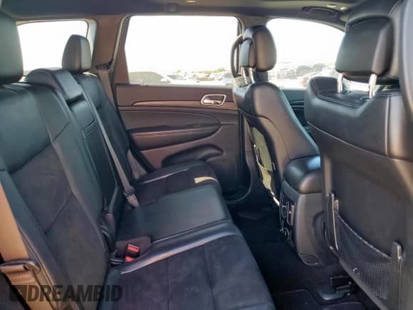 ✅ 2019 Jeep Grand Cherokee Altitude • VIN: 1C4RJFAGXKC825872 • Lot: 91421805. Wystawiony na Copart z przebiegiem 71 529 mil. Bezpłatny archiwum sprzedaży aukcyjnych z USA i szczegółowy raport historii pojazdu na DreamBid. Zdjęcie 10.