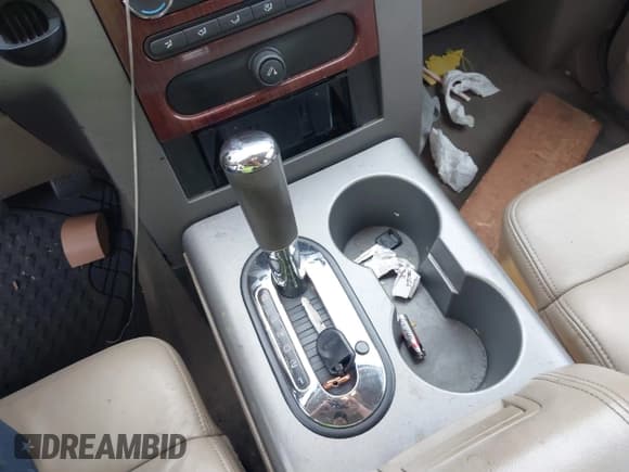 ✅ 2008 Ford F-150 XLT • VIN: 1FTPW12598FA40565 • Lot: 42323762. Listed on IAAI with 77,900 mi. Free auction sales archive from the USA and detailed vehicle history report at DreamBid. Image 11.