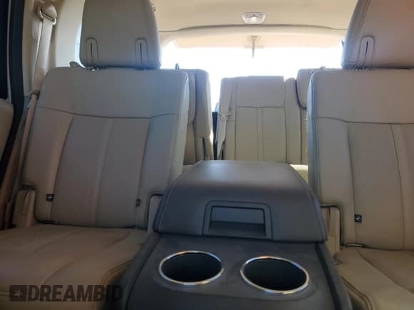 ✅ 2017 Lincoln Navigator Reserve • VIN: 5LMJJ2LT2HEL09916 • Lot: 91374235. Listed on Copart with 118,329 mi. Free auction sales archive from the USA and detailed vehicle history report at DreamBid. Image 10.