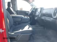 ✅ 2020 Chevrolet Silverado 1500 LT • VIN: 1GCVYDET5LZ263304 • Lot: 43426233. Wystawiony na IAAI z przebiegiem 88 554 mil. Bezpłatny archiwum sprzedaży aukcyjnych z USA i szczegółowy raport historii pojazdu na DreamBid. Zdjęcie 5.