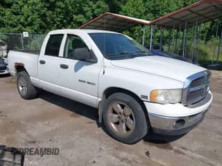 2005 Dodge 1500 SLT с VIN 1D7HA18DX5S355434, выставлен на аукционе IAAI как лот 42809035 с пробегом 242 766 миль миль и . История ставок и продаж доступна на DreamBid. Изображение 1.