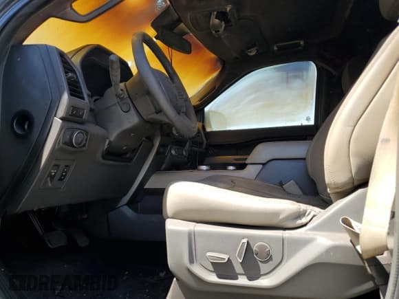 ✅ 2018 Ford Expedition Max XLT • VIN: 1FMJK1JT2JEA34471 • Лот: 58778925. Опубликован ранее на Copart с пробегом Не указан. Бесплатный доступ к архиву аукционных продаж из США и подробный отчёт об истории автомобиля на DreamBid. Изображение 7.