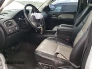 ✅ 2008 Chevrolet Suburban LTZ • VIN: 3GNFK16378G269056 • Lot: 69138044. Wystawiony na Copart z przebiegiem 329 083 mil. Bezpłatny archiwum sprzedaży aukcyjnych z USA i szczegółowy raport historii pojazdu na DreamBid. Zdjęcie 7.