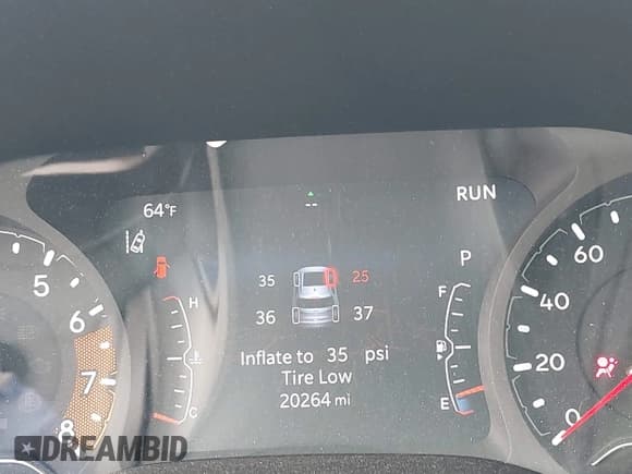 ✅ 2022 Jeep Compass Latitude Lux • VIN: 3C4NJDFB7NT181093 • Lot: 42359152. Wystawiony na IAAI z przebiegiem 20 264 mil. Bezpłatny archiwum sprzedaży aukcyjnych z USA i szczegółowy raport historii pojazdu na DreamBid. Zdjęcie 15.