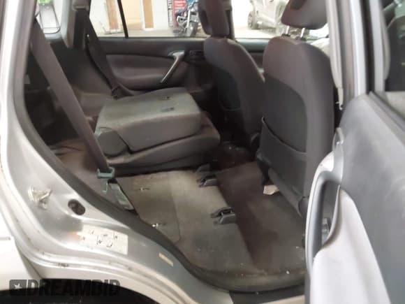 ✅ 2004 Toyota RAV4 • VIN: JTEHD20V246018528 • Lot: 43147354. Listed on IAAI with 205,590 mi. Free auction sales archive from the USA and detailed vehicle history report at DreamBid. Image 8.