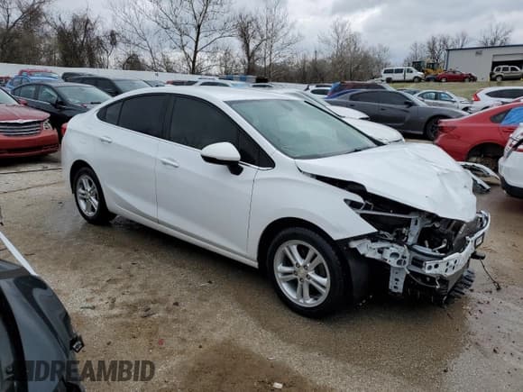✅ 2018 Chevrolet Cruze LT • VIN: 1G1BE5SM7J7191151 • Lot: 46231793. Listed on Copart with 95,258 mi. Free auction sales archive from the USA and detailed vehicle history report at DreamBid. Image 4.