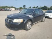 ✅ 2008 Dodge Avenger SXT • VIN: 1B3LC56K78N298461 • Лот: 71124084. Опубликован ранее на Copart с пробегом 192 593 миль. Бесплатный доступ к архиву аукционных продаж из США и подробный отчёт об истории автомобиля на DreamBid. Изображение 1.