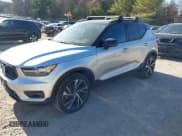 ✅ 2019 Volvo XC40 R-Design • VIN: YV4162UM5K2096501 • Lot: 43699484. Listed on IAAI with 81,588 mi. Free auction sales archive from the USA and detailed vehicle history report at DreamBid. Image 17.