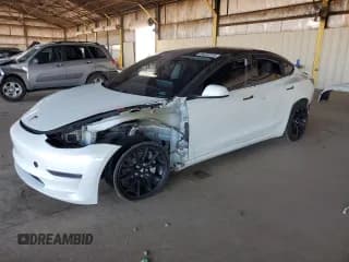 ✅ 2020 Tesla Model 3 Standard Range Plus • VIN: 5YJ3E1EA0LF598053 • Lot: 89934375. Wystawiony na Copart z przebiegiem 82 301 mil. Bezpłatny archiwum sprzedaży aukcyjnych z USA i szczegółowy raport historii pojazdu na DreamBid. Zdjęcie 1.