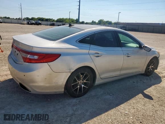 ✅ 2012 Hyundai Azera • VIN: KMHFH4JG8CA180568 • Лот: 71620145. Опубликован ранее на Copart с пробегом 192 343 миль. Бесплатный доступ к архиву аукционных продаж из США и подробный отчёт об истории автомобиля на DreamBid. Изображение 3.