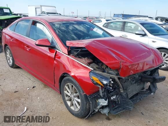 2018 Hyundai Sonata SE с VIN 5NPE24AF0JH726553, выставлен на аукционе IAAI как лот 43196332 с пробегом 77 313 миль миль и . История ставок и продаж доступна на DreamBid. Изображение 1.