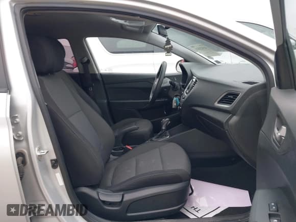 ✅ 2019 Hyundai Accent SE • VIN: 3KPC24A33KE060162 • Лот: 41921814. Опубликован ранее на IAAI с пробегом 83 793 миль. Бесплатный доступ к архиву аукционных продаж из США и подробный отчёт об истории автомобиля на DreamBid. Изображение 5.