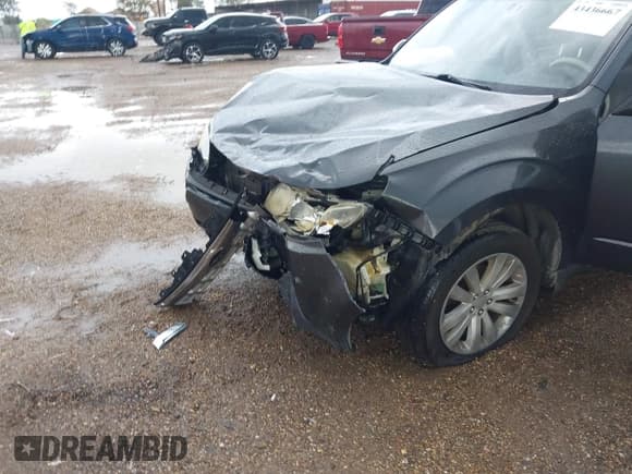 ✅ 2012 Subaru Forester X Premium • VIN: JF2SHBDC0CH441992 • Lot: 43436667. Wystawiony na IAAI z przebiegiem 184 320 mil. Bezpłatny archiwum sprzedaży aukcyjnych z USA i szczegółowy raport historii pojazdu na DreamBid. Zdjęcie 6.